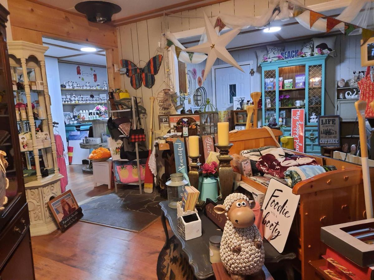 Lakefront Hideaway Resort Kawartha Lakes Ngoại thất bức ảnh