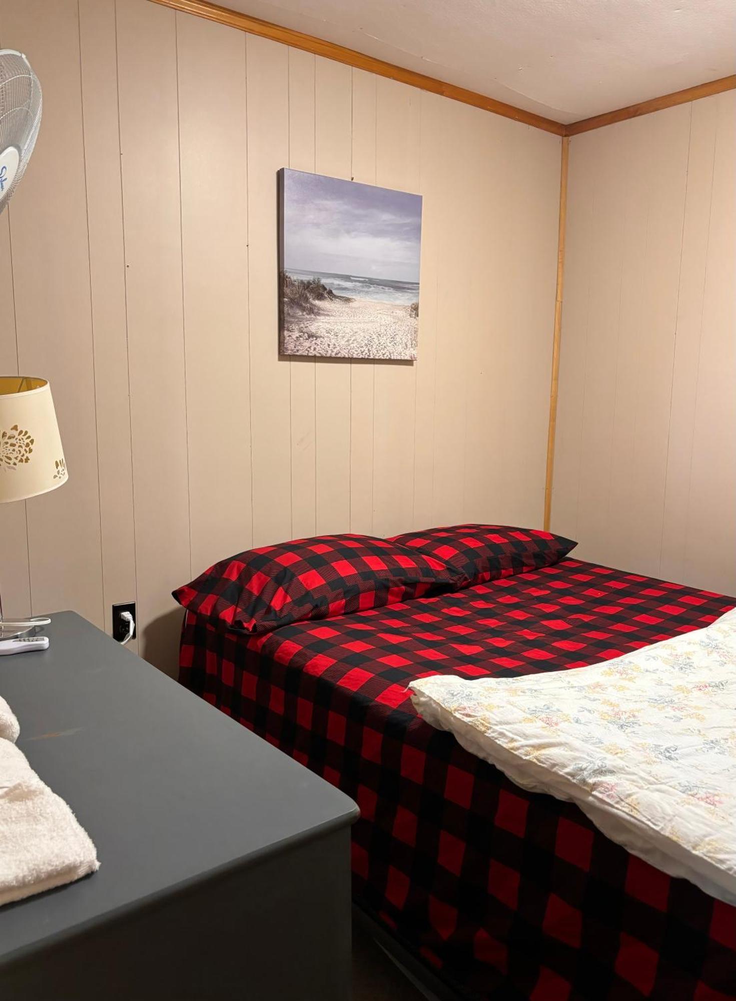 Lakefront Hideaway Resort Kawartha Lakes Ngoại thất bức ảnh