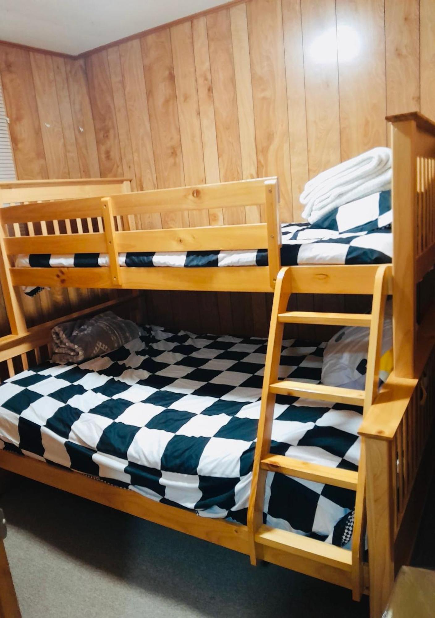 Lakefront Hideaway Resort Kawartha Lakes Ngoại thất bức ảnh