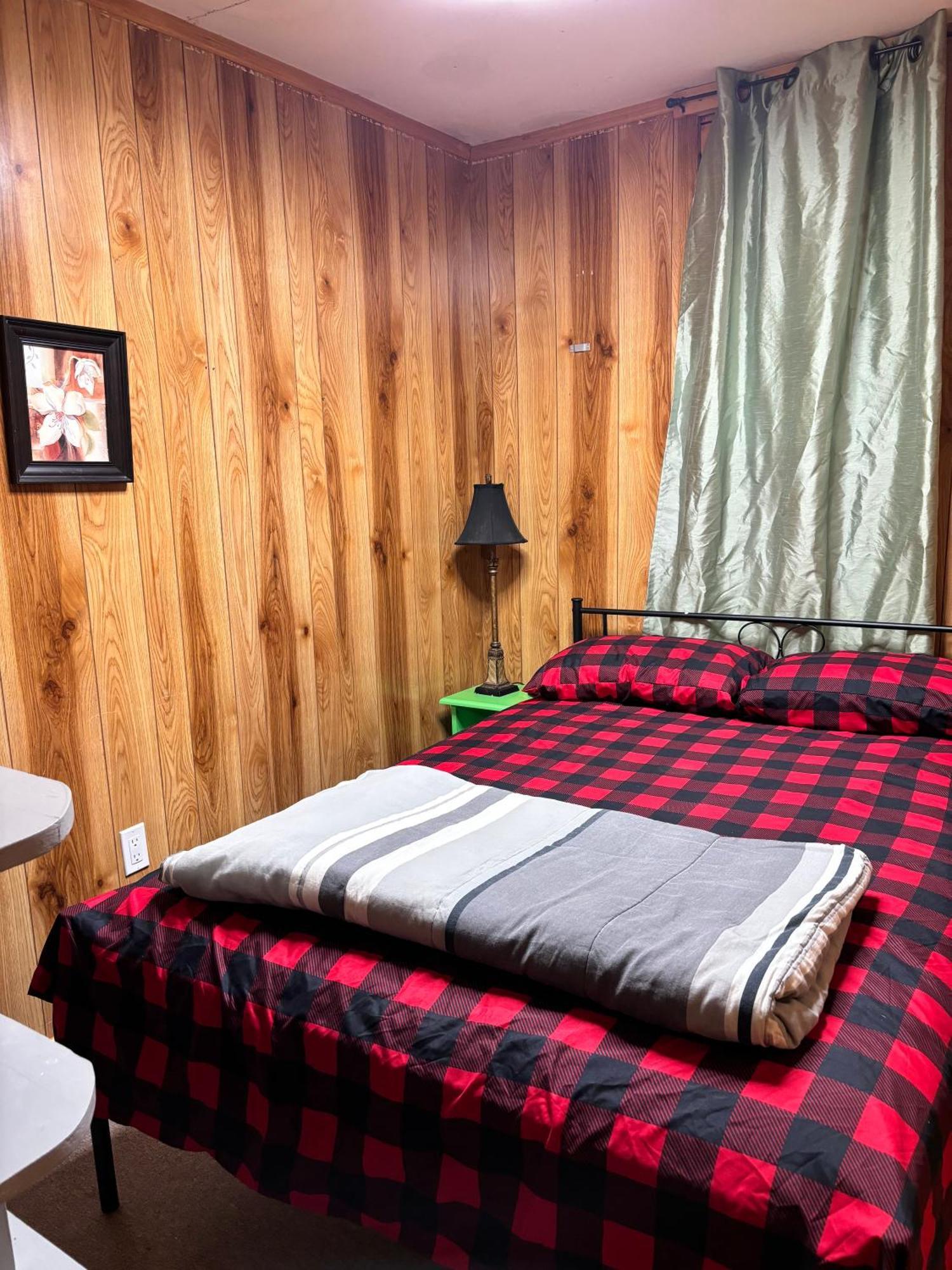 Lakefront Hideaway Resort Kawartha Lakes Ngoại thất bức ảnh