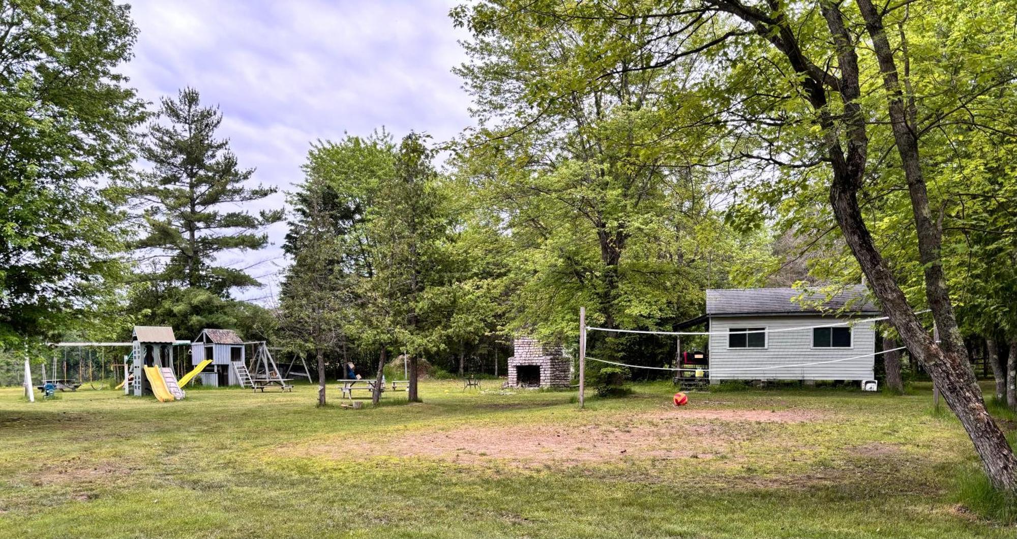 Lakefront Hideaway Resort Kawartha Lakes Ngoại thất bức ảnh